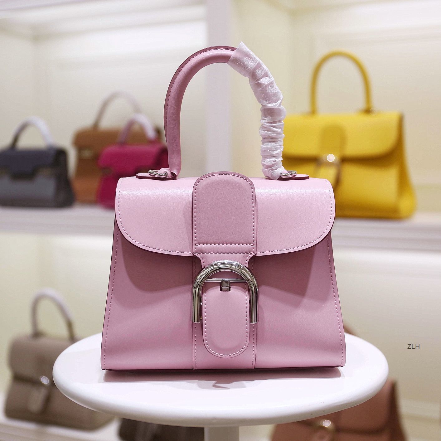 Design luxury handbag delvo minibox Belgium Royal women's bag brillant DC New leather9KK7
Design luxury handbag delvo minibox Belgium Royal women's bag brillant DC New leather9KK7