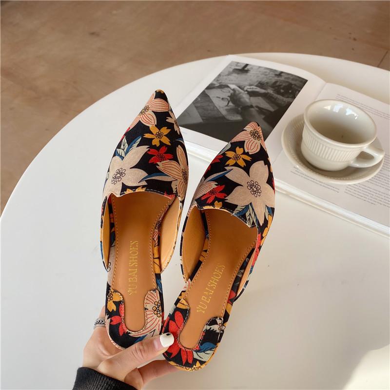 Slippers Fashion Women Pointed Toe Slip On Mule Shoes Block Low Heels Sandals Slides Flower Pattern Casual Flip Flops, Black
Slippers Fashion Women Pointed Toe Slip On Mule Shoes Block Low Heels Sandals Slides Flower Pattern Casual Flip Flops, Black