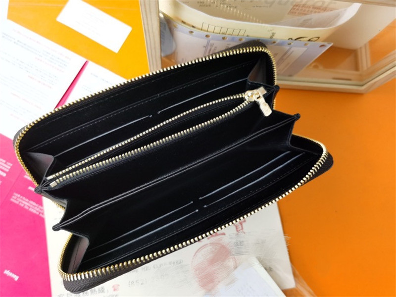 Classic Humanoid Pattern Wallet Women Bag Quilted Leather Rectangular Covered Wallets Purses Bags, 01
Classic Humanoid Pattern Wallet Women Bag Quilted Leather Rectangular Covered Wallets Purses Bags, 01