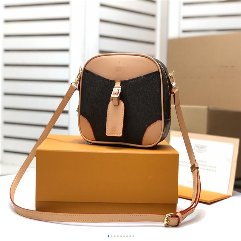 Deauville Bags Designer Classic Crossbody Womens Designers Luxurys Small Camera Shoulder Bag women Mini Handbag Business Wallet Purse HandBags Totes M45528, Khaki
Deauville Bags Designer Classic Crossbody Womens Designers Luxurys Small Camera Shoulder Bag women Mini Handbag Business Wallet Purse HandBags Totes M45528, Khaki