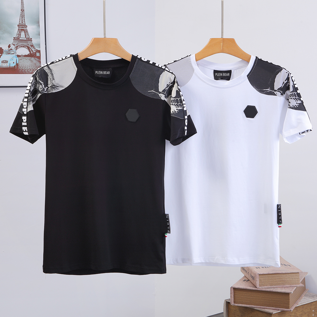 PLEIN BEAR T SHIRT Mens Designer Tshirts Rhinestone Skull Men T-shirts Classical High Quality Hip Hop Streetwear Tshirt Casual Top Tees PB 16251, Black
PLEIN BEAR T SHIRT Mens Designer Tshirts Rhinestone Skull Men T-shirts Classical High Quality Hip Hop Streetwear Tshirt Casual Top Tees PB 16251, Black