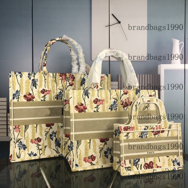 3 size handmade embroidery pattern shopping bag Designer ladies large-capacity handbags Paris Top quality handbag fashion retro ethnic style canvas
3 size handmade embroidery pattern shopping bag Designer ladies large-capacity handbags Paris Top quality handbag fashion retro ethnic style canvas