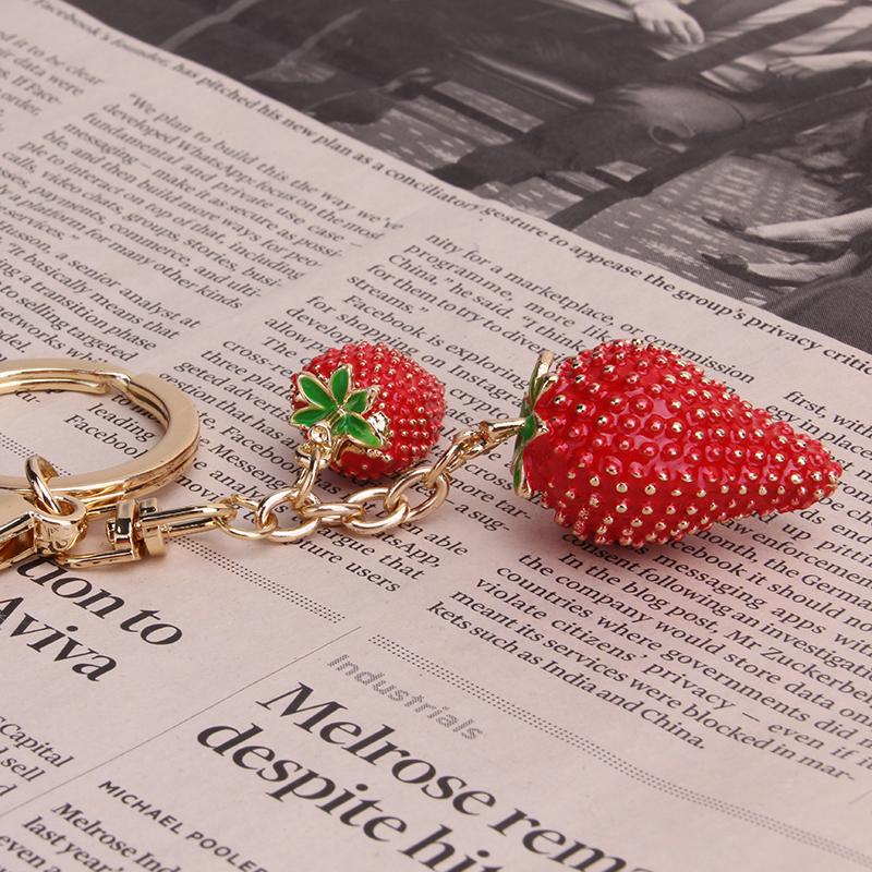 Keychains 1PC Women Keyring Simulated Fruit Keychain Red Strawberry Girl Jewelry Cute Car Key Holder
Keychains 1PC Women Keyring Simulated Fruit Keychain Red Strawberry Girl Jewelry Cute Car Key Holder