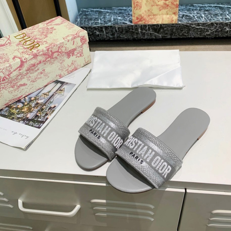 Top quality summer shoes Paris Dway embroidery slippers flats slip on slide floral flip flops women's luxury designers sandals beach causal slides factory footwear, 30
Top quality summer shoes Paris Dway embroidery slippers flats slip on slide floral flip flops women's luxury designers sandals beach causal slides factory footwear, 30