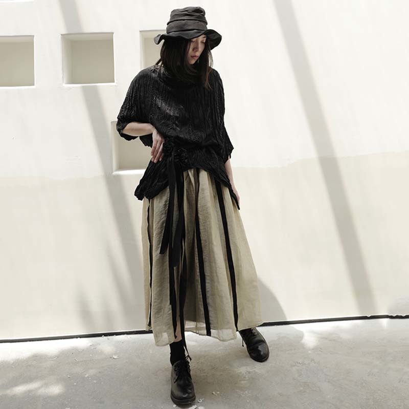 EAM Women Black Pleated Irregular Split Big Size Tshirt Round Neck Half Sleeve Fashion Spring Summer 1W318 210406