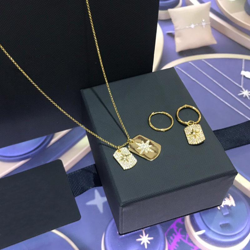 Pendant Necklaces 2021 Brand Yellow Gold Color Copper Two Rectangles Carved Stars Pendants Adjustable Necklace Fashion Women Jewelry
Pendant Necklaces 2021 Brand Yellow Gold Color Copper Two Rectangles Carved Stars Pendants Adjustable Necklace Fashion Women Jewelry