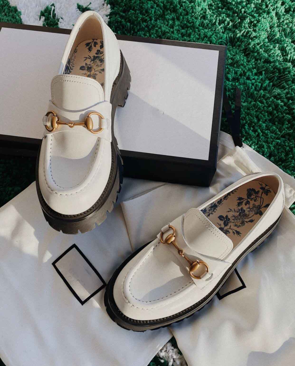 Top Luxury Leather Lug Sole Horsebit Loafer Shoes Women Chunky Platform Heels Moccasins White Black Embroidery Bee Sneakers Famous Lady Comf
Top Luxury Leather Lug Sole Horsebit Loafer Shoes Women Chunky Platform Heels Moccasins White Black Embroidery Bee Sneakers Famous Lady Comf