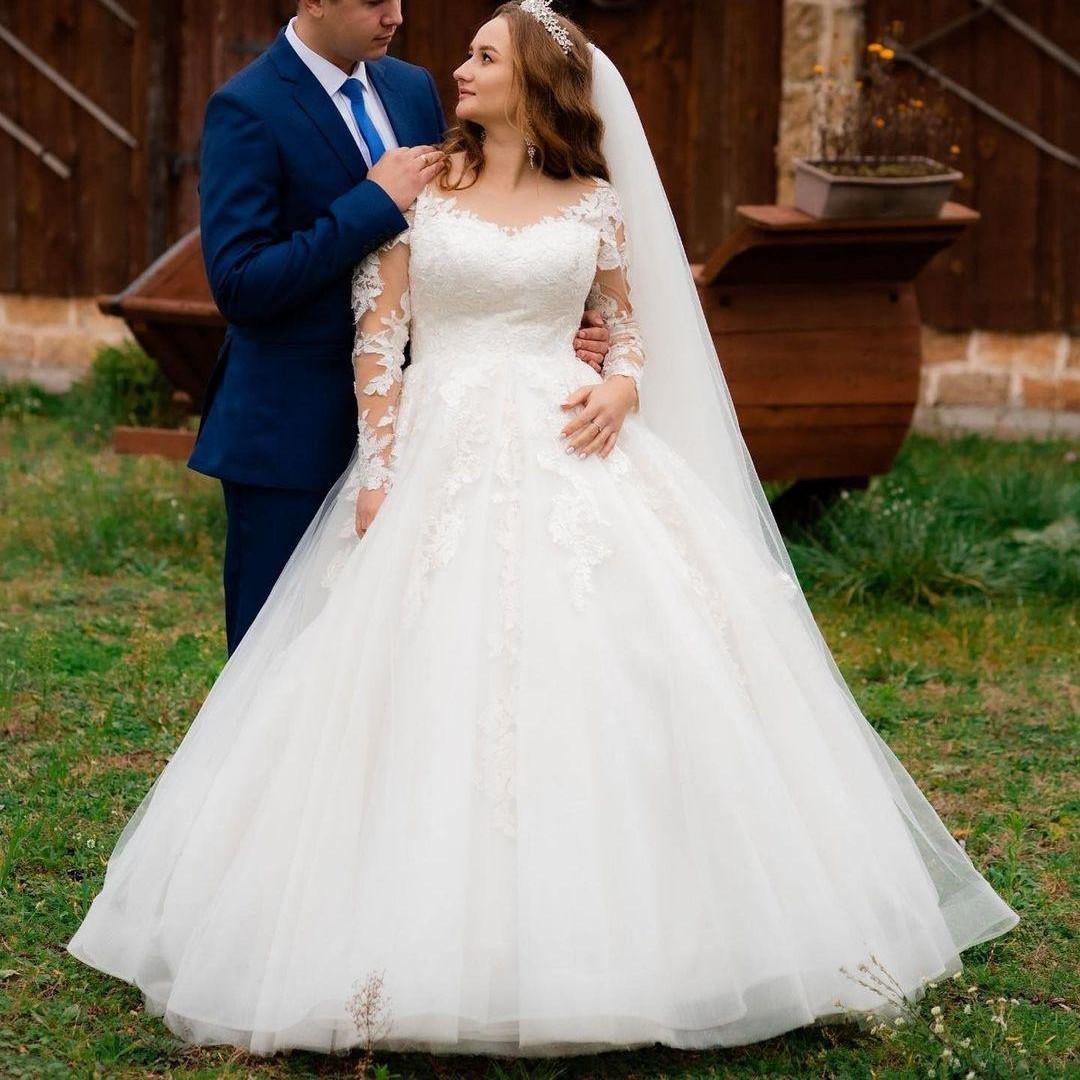 Gorgeous Long Sleeves Wedding Dresses Bridal Gown Lace Applique Tulle Scoop Neck Floor Length Corset Back Custom Made Plus Size Vestidos De Novia