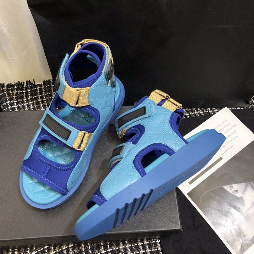 2021 spring and summer new hot sandals fashion temperament Velcro sandals high-end sheepskin sandal wear-resistant outsole size 35-40, Red
2021 spring and summer new hot sandals fashion temperament Velcro sandals high-end sheepskin sandal wear-resistant outsole size 35-40, Red