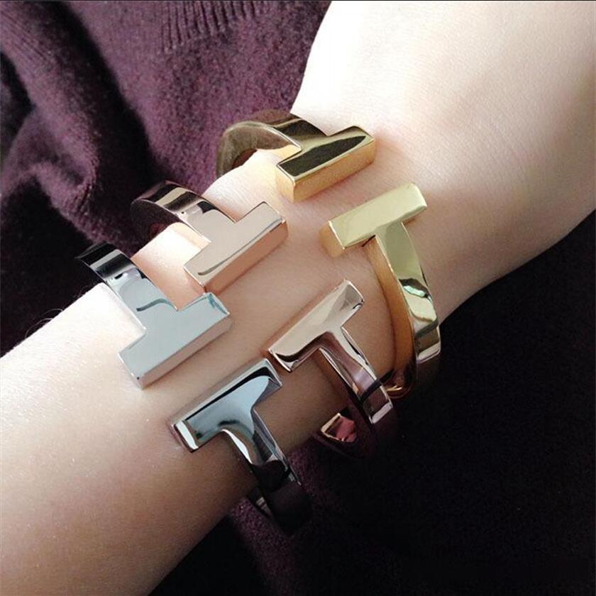 Fashion gold love bracelets pour hommes charm bangle braccialetto pulsera for mens and women wedding lovers gift 
Fashion gold love bracelets pour hommes charm bangle braccialetto pulsera for mens and women wedding lovers gift