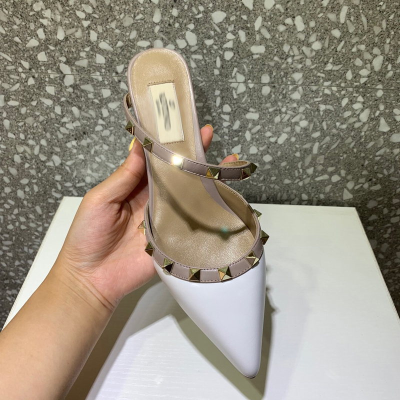 2021 Good Quality Fashion Women Luxurys Designers Shoes Designer Sandals Womens Luxury High Heels Sandal Dress Shoess With Box Size 35-41 -G408, White
2021 Good Quality Fashion Women Luxurys Designers Shoes Designer Sandals Womens Luxury High Heels Sandal Dress Shoess With Box Size 35-41 -G408, White