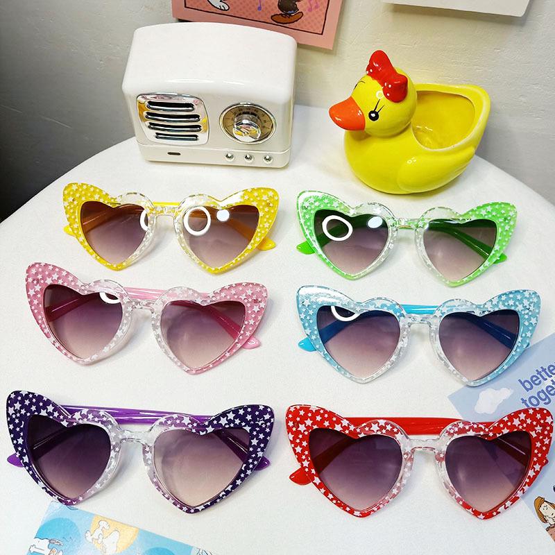 Fashion Love Heart Shape Baby Sunglasses Kids Ultraviolet-proof Sun Glasses Girl Outdoor Colorful Stylish Children's Eyewear Sports Tra, Blue
Fashion Love Heart Shape Baby Sunglasses Kids Ultraviolet-proof Sun Glasses Girl Outdoor Colorful Stylish Children's Eyewear Sports Tra, Blue