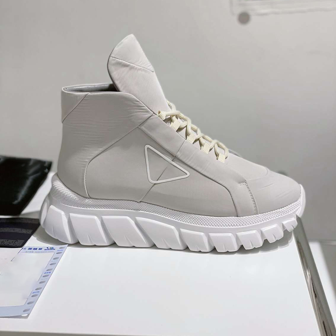 2021 designer men women womens white mens shoes espadrilles flats platform oversized casual espadrille flat sneakers with box 35-46
2021 designer men women womens white mens shoes espadrilles flats platform oversized casual espadrille flat sneakers with box 35-46