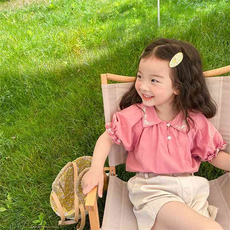 Summer floral embroidery turn-down collar blouses for girls cotton solid color short sleeve Tops 210708, Pink
Summer floral embroidery turn-down collar blouses for girls cotton solid color short sleeve Tops 210708, Pink