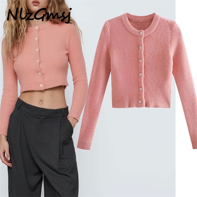 Cardigan Women Sweet Bejewelled Buttons Cropped Knitted Sweater Vintage Long Sleeve Female Outerwear Chic Tops 210628, As picture
Cardigan Women Sweet Bejewelled Buttons Cropped Knitted Sweater Vintage Long Sleeve Female Outerwear Chic Tops 210628, As picture
