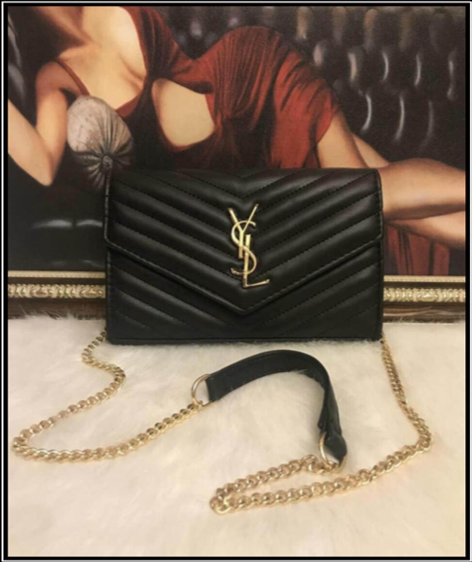 YSL
VITTON luxury brand Bag Women wallet Luxurys Designers Bags 2021 Crossbody Handbag handbags purse messenger tote GGLV&#, Red;black
YSL
VITTON luxury brand Bag Women wallet Luxurys Designers Bags 2021 Crossbody Handbag handbags purse messenger tote GGLV&#, Red;black