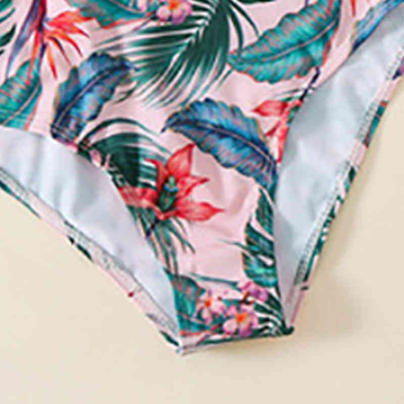 Family Matching Swimsuit Mother Daughter Swimwear Mommy and Me Beach Dress Clothes Outfits Father Son Swim Trunks 210429