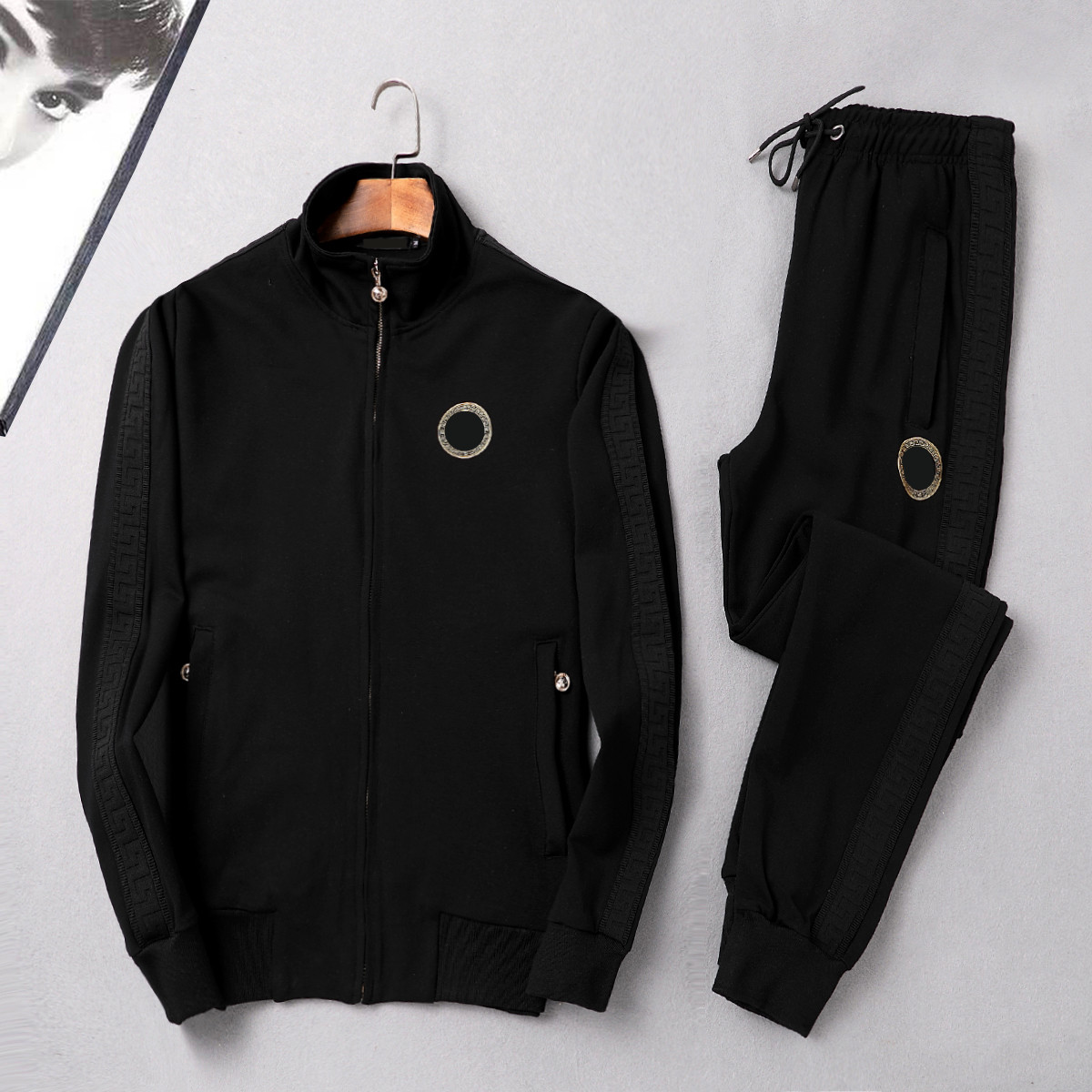 2021 men's tracksuit sportsuit spring and autumn fashion sweater with cool casual coat size :-3xl#08, Gray
2021 men's tracksuit sportsuit spring and autumn fashion sweater with cool casual coat size :-3xl#08, Gray