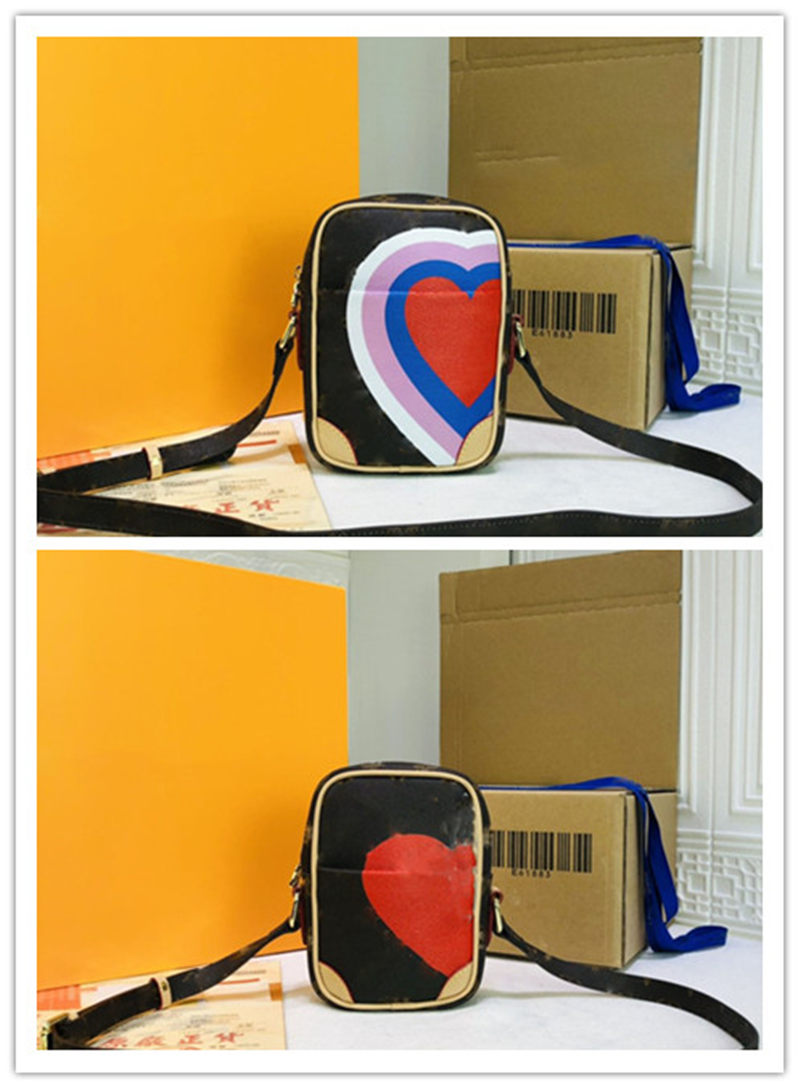 Designer Luxury Brand New Paname Set M57450 Multi Game On PL4200 Shoulder Bag Size:15.22.5 Size:13.18.5CM
Designer Luxury Brand New Paname Set M57450 Multi Game On PL4200 Shoulder Bag Size:15.22.5 Size:13.18.5CM