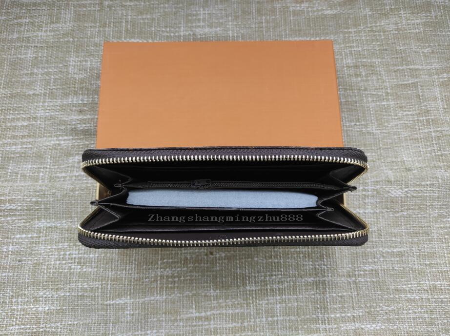 Women Wallet Men Purse Single zipper Long High Quality Card holder Unisex Wallets With Gift Box, Black plaid
Women Wallet Men Purse Single zipper Long High Quality Card holder Unisex Wallets With Gift Box, Black plaid