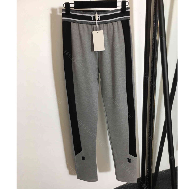 Brand Women Track Pants Slim Style Lady Casual Pant Trouse Shorts Bottoms Outwears High Waist Sport Capris With embroidery letters webbing clothes wholesale, Not sold separately
Brand Women Track Pants Slim Style Lady Casual Pant Trouse Shorts Bottoms Outwears High Waist Sport Capris With embroidery letters webbing clothes wholesale, Not sold separately