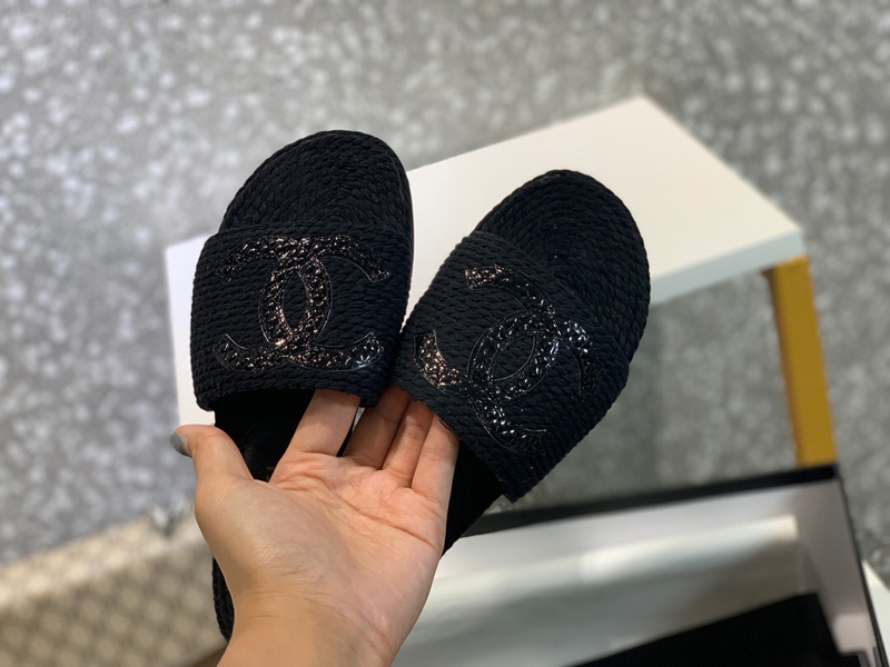 2021 Slipper Designer Slide Summer sandals Fashion Women Beach Indoor Flat Flip Flops Leather luxurys Shoes womens Slippers high heels with box Size 35-41 -H295, Black
2021 Slipper Designer Slide Summer sandals Fashion Women Beach Indoor Flat Flip Flops Leather luxurys Shoes womens Slippers high heels with box Size 35-41 -H295, Black