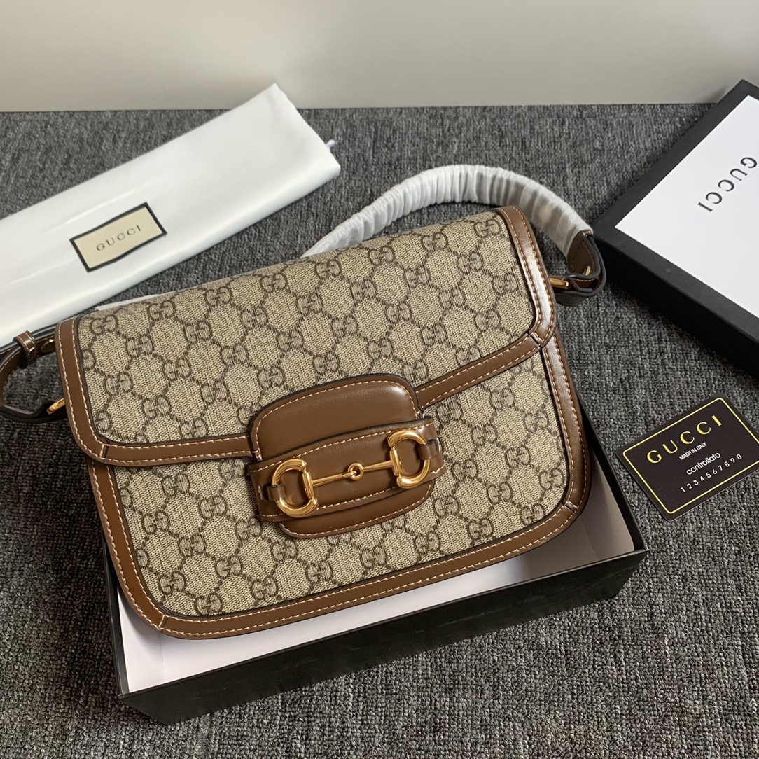 GUCCI Newset Evening Bags Retro Saddle Handbags Insert Buckle Genuine Leather Bag Shoulder Messenger Flap Crossbody Strap Handbag, White leather
GUCCI Newset Evening Bags Retro Saddle Handbags Insert Buckle Genuine Leather Bag Shoulder Messenger Flap Crossbody Strap Handbag, White leather