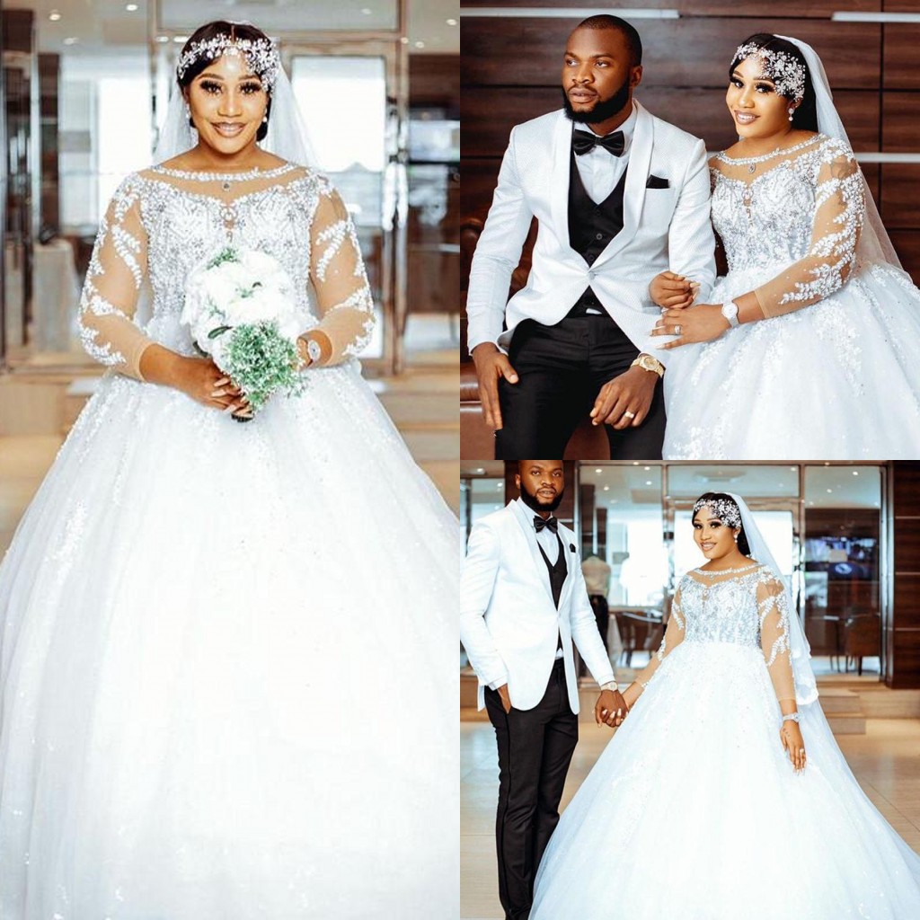 Sexy Plus Size African Wedding Dress 2021 Arabic Illusion Long Sleeves Lace Applique Beaded Princess Ball Gown Puffy Tulle Skirt Vestido De Novia Boho Garden AL9453, White
Sexy Plus Size African Wedding Dress 2021 Arabic Illusion Long Sleeves Lace Applique Beaded Princess Ball Gown Puffy Tulle Skirt Vestido De Novia Boho Garden AL9453, White