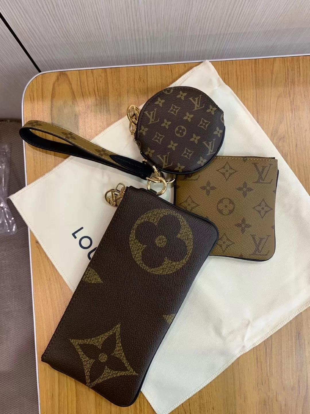 888 LV LOUIS MONTAIGNE BB Handbags Leather Women Shoulder Bags VUTTON Messenger Crossbody Bag VITTON Purse Fashion Designer Handbag
888 LV LOUIS MONTAIGNE BB Handbags Leather Women Shoulder Bags VUTTON Messenger Crossbody Bag VITTON Purse Fashion Designer Handbag