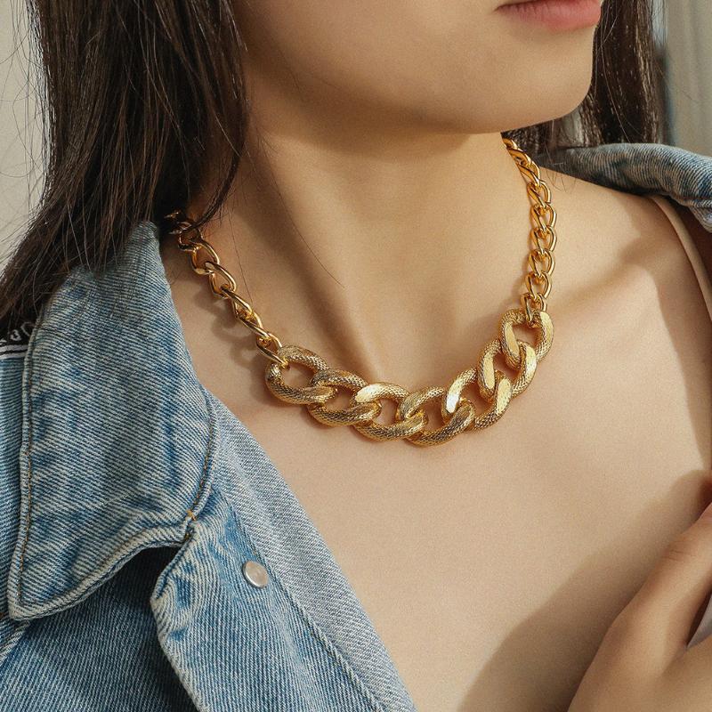 Hip-hop Big Thick Gold Necklace Exaggerated Short Choker Chain Trend Punk Gothic Rock Party Chokers
Hip-hop Big Thick Gold Necklace Exaggerated Short Choker Chain Trend Punk Gothic Rock Party Chokers