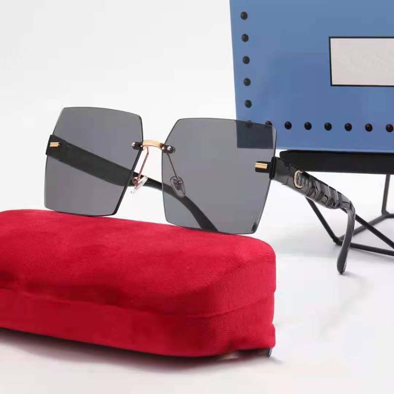 High quality New fashion vintage sunglasses women Brand designer womens sunglasses ladies sun glasses with cases and box
High quality New fashion vintage sunglasses women Brand designer womens sunglasses ladies sun glasses with cases and box
