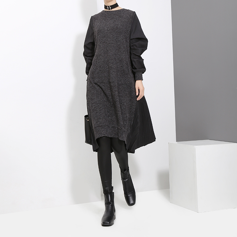 2021winter woman long sleeve blue black woolen patchwork sweater dress pocket pleated back ladies loose casual midi dress robe 3030, Black;gray
2021winter woman long sleeve blue black woolen patchwork sweater dress pocket pleated back ladies loose casual midi dress robe 3030, Black;gray