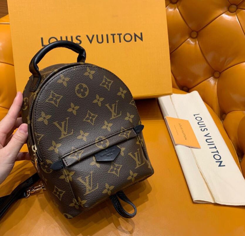 M41562 Palm Springs Backpack Mini Leather Children Backpack Women Printing BackpacksGGLVLouis
Vitton YSL
VUTTON, Red;black
M41562 Palm Springs Backpack Mini Leather Children Backpack Women Printing BackpacksGGLVLouis
Vitton YSL
VUTTON, Red;black