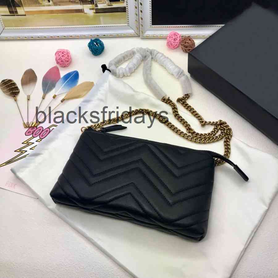 Day Packs High end customized European and American classic leisure fashion One Shoulder Messenger portable mini leather bag G015, The picture shall prevail
Day Packs High end customized European and American classic leisure fashion One Shoulder Messenger portable mini leather bag G015, The picture shall prevail