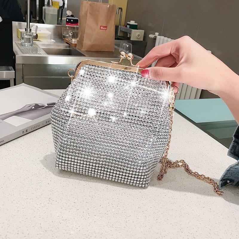 Evening Bags Trendy Diamond Bag 2021 Fashion Girls Single Shoulder Crossbody Shiny Chain Clip Closure Women's
Evening Bags Trendy Diamond Bag 2021 Fashion Girls Single Shoulder Crossbody Shiny Chain Clip Closure Women's