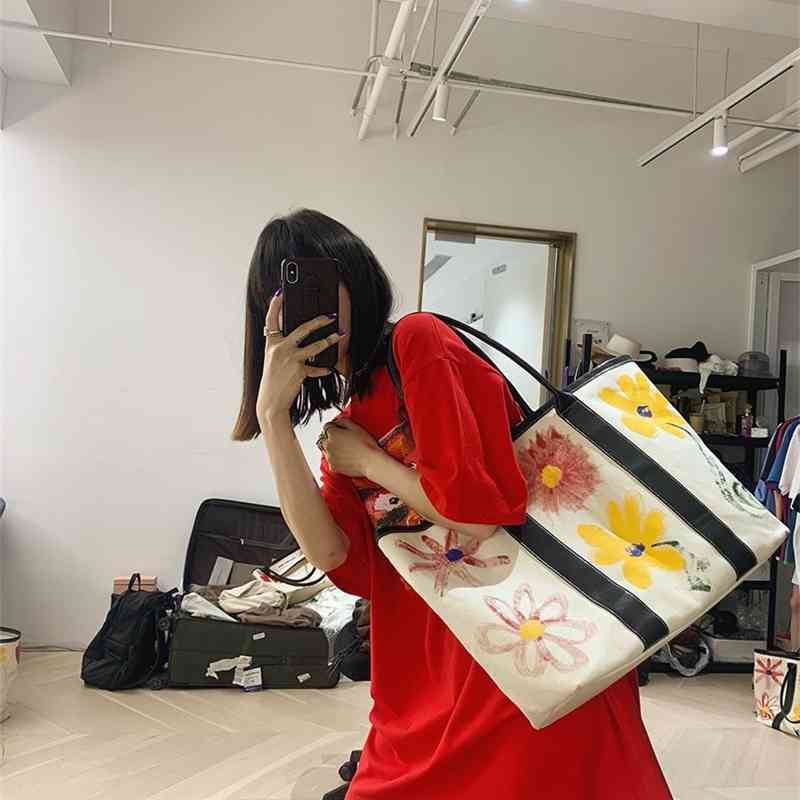 Mona high-value texture burst out of the street concave shape foreign air canvas bag op099239, Small money. 
Mona high-value texture burst out of the street concave shape foreign air canvas bag op099239, Small money.