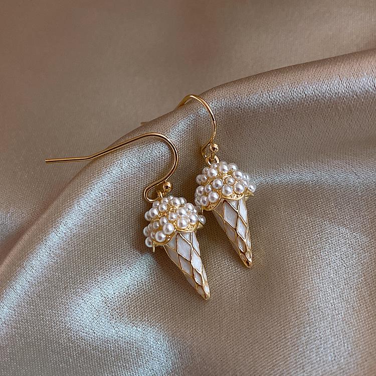 Dangle & Chandelier South Korea's Design Fashion Jewelry Creative Cream White Dripping Oil Pearl Sweet And Lovely Female Earrings, Silver
Dangle & Chandelier South Korea's Design Fashion Jewelry Creative Cream White Dripping Oil Pearl Sweet And Lovely Female Earrings, Silver