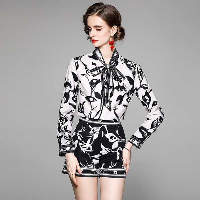 Summer Two Piece Sets for Women Vintage Bow Tie Long Sleeve Print Shirt Tops + Wide Leg Short Womens Outfits 210526, Photo color
Summer Two Piece Sets for Women Vintage Bow Tie Long Sleeve Print Shirt Tops + Wide Leg Short Womens Outfits 210526, Photo color