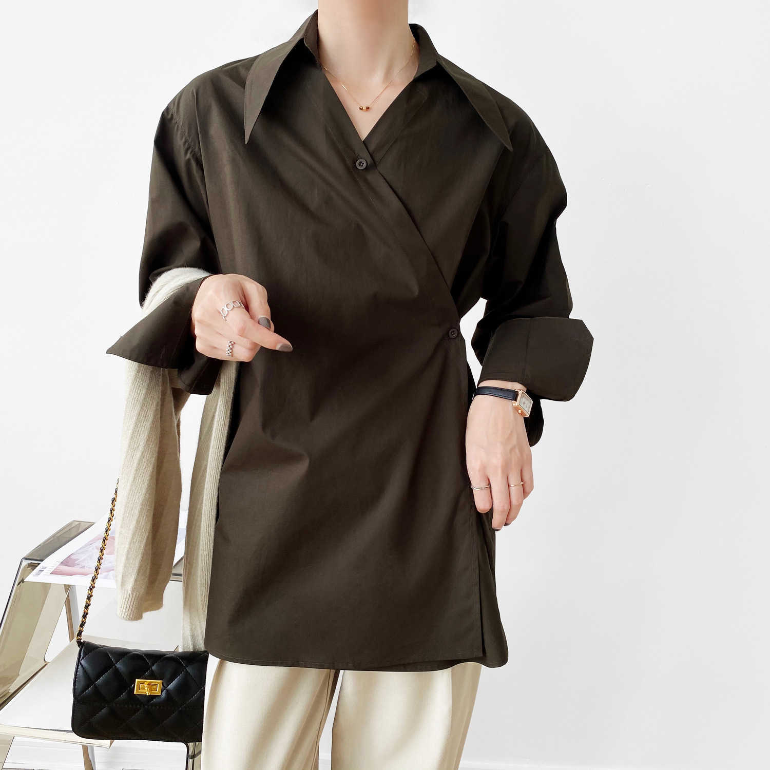 Fashionable Shirt Women's Autumn Korean-Style Pointed Collar Long Sleeve Solid Color Blouse 210607, White
Fashionable Shirt Women's Autumn Korean-Style Pointed Collar Long Sleeve Solid Color Blouse 210607, White