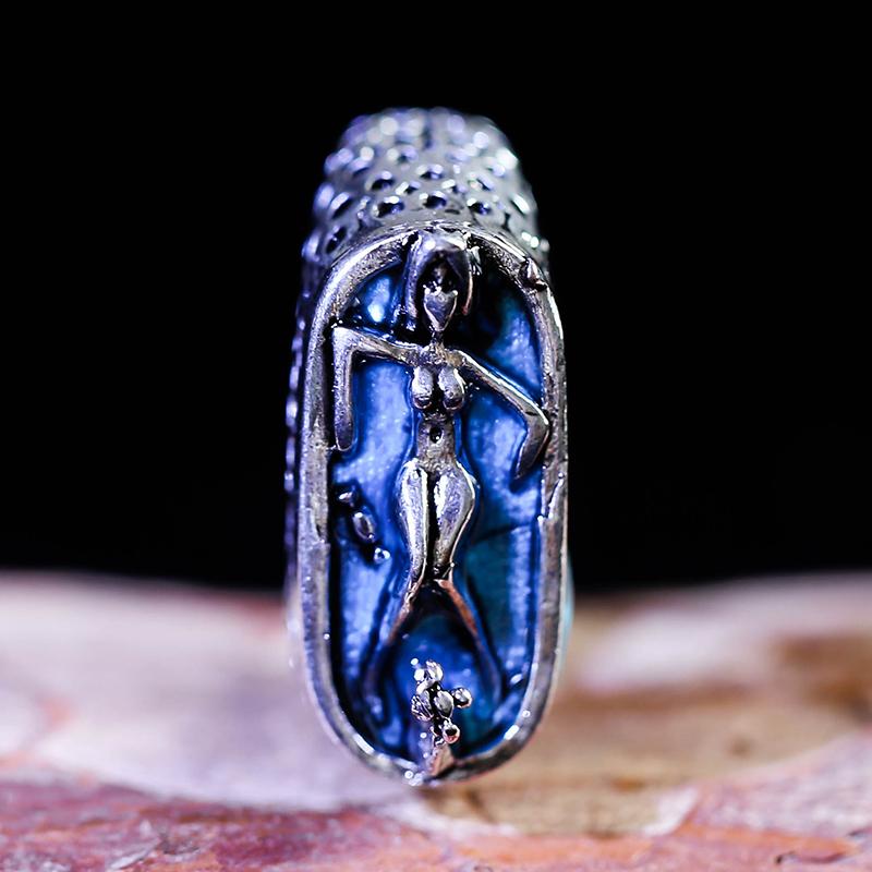 Cluster Rings 2021 Fashion Personality Woman Bathtub Bathing Ring Black Gothic Vintage Hollow Out For Women Punk Jewelry Gift D5P563
Cluster Rings 2021 Fashion Personality Woman Bathtub Bathing Ring Black Gothic Vintage Hollow Out For Women Punk Jewelry Gift D5P563
