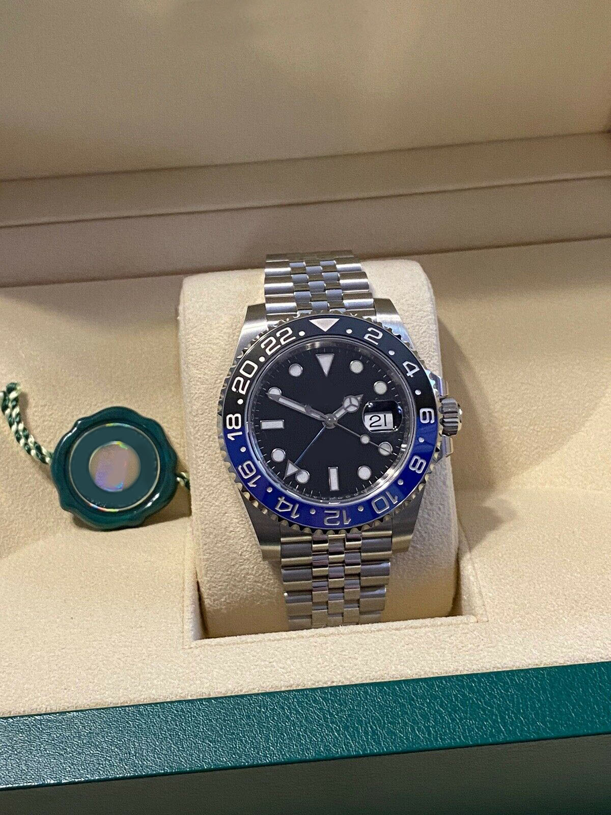 Fashion waterproof Wristwatches GMT-II Batgirl 40mm Black Dial Stainless Steel 126710BLNR ETA2836 KsS Men's Automatic Watch
Fashion waterproof Wristwatches GMT-II Batgirl 40mm Black Dial Stainless Steel 126710BLNR ETA2836 KsS Men's Automatic Watch