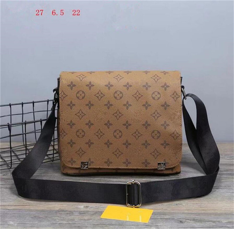 Top quality Luxury Designer Women's Genuine Leather Crossbody Bags tote Nylon fashion girl gift Evening Shoulder Bag Purse Handbags hob
Top quality Luxury Designer Women's Genuine Leather Crossbody Bags tote Nylon fashion girl gift Evening Shoulder Bag Purse Handbags hob