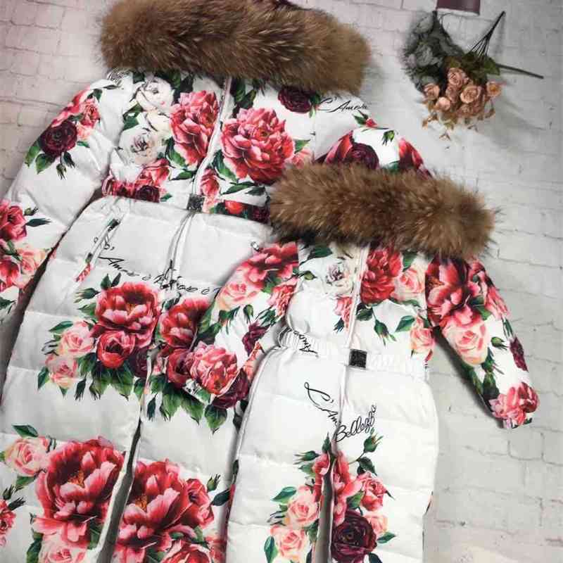 Fashionable winter parent-child white goose down adult Down Jacket Women's one-piece cold proof and warm keeping slim size, Black
Fashionable winter parent-child white goose down adult Down Jacket Women's one-piece cold proof and warm keeping slim size, Black