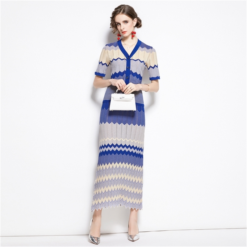 Autumn Women's Two-piece set Elegant Blue Wave Striped Knitted Suit Short sleeve Sweater Top + High waist Long Skirt 210519