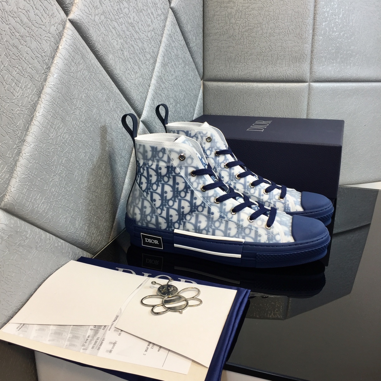 Designer Luxury Sneaakers White b23 Shoes Top Technical Knit Women Platform Blue Grey Shoe with box size 35-41, Color 12
Designer Luxury Sneaakers White b23 Shoes Top Technical Knit Women Platform Blue Grey Shoe with box size 35-41, Color 12