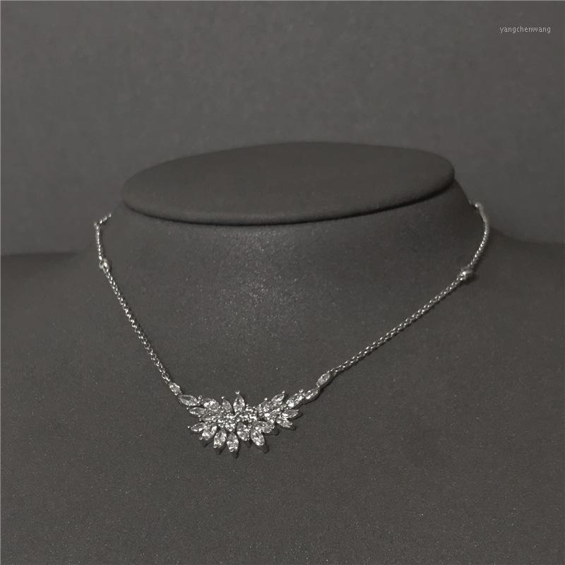 Chains S925 Sterling Silver Holiday Sparkle Necklace Women Fashion Personality Luxury Jewelry Simple Retro Birthday Gift
Chains S925 Sterling Silver Holiday Sparkle Necklace Women Fashion Personality Luxury Jewelry Simple Retro Birthday Gift