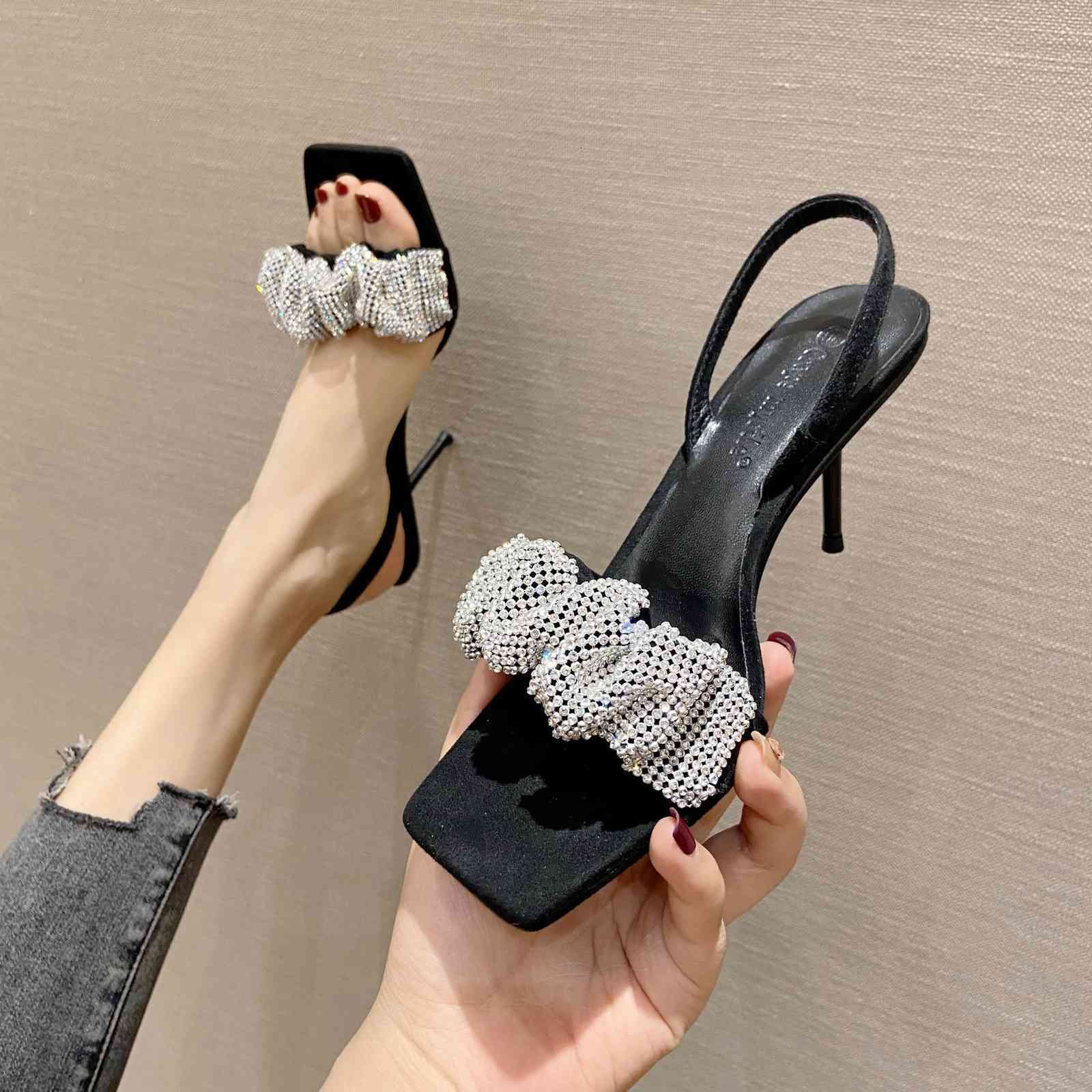 shoes heeled Sandals thin High sandals women's 21-year-old summer fairy ribbon diamond temperament square 5889 BRND, 1# shoe box
shoes heeled Sandals thin High sandals women's 21-year-old summer fairy ribbon diamond temperament square 5889 BRND, 1# shoe box