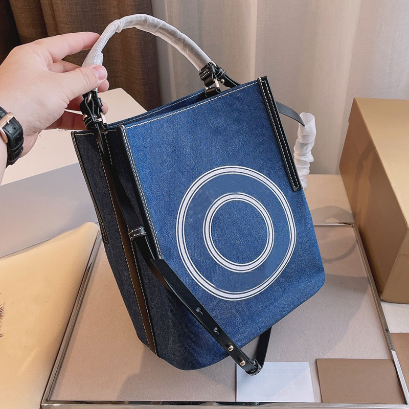 Handbag Purse Shoulder Bag Bucket Bags Wallet Denim Classic Letters Small Tote Women Temperament Wallets High Quality
Handbag Purse Shoulder Bag Bucket Bags Wallet Denim Classic Letters Small Tote Women Temperament Wallets High Quality