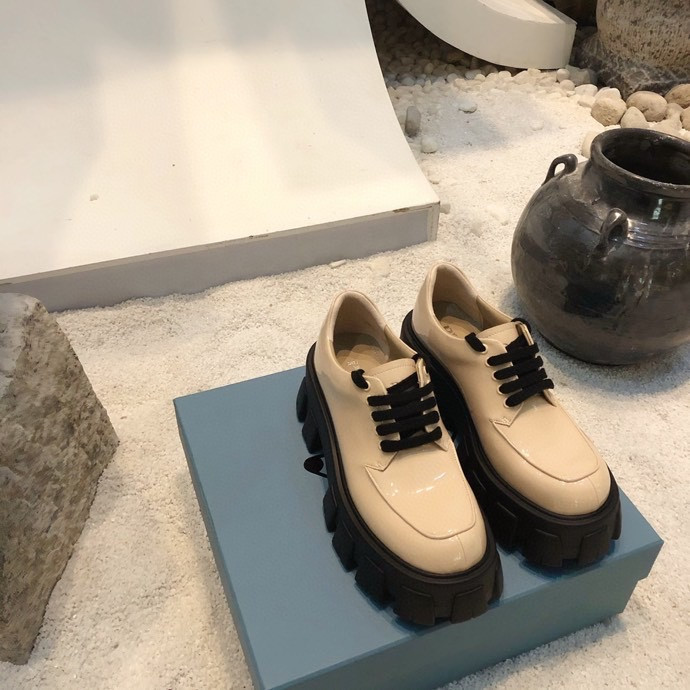 Ladies short boots 100% cowhide Classic women Shoes Leather High heeled Fashion Lady Thick heel Martin boots size 35-42, 01
Ladies short boots 100% cowhide Classic women Shoes Leather High heeled Fashion Lady Thick heel Martin boots size 35-42, 01