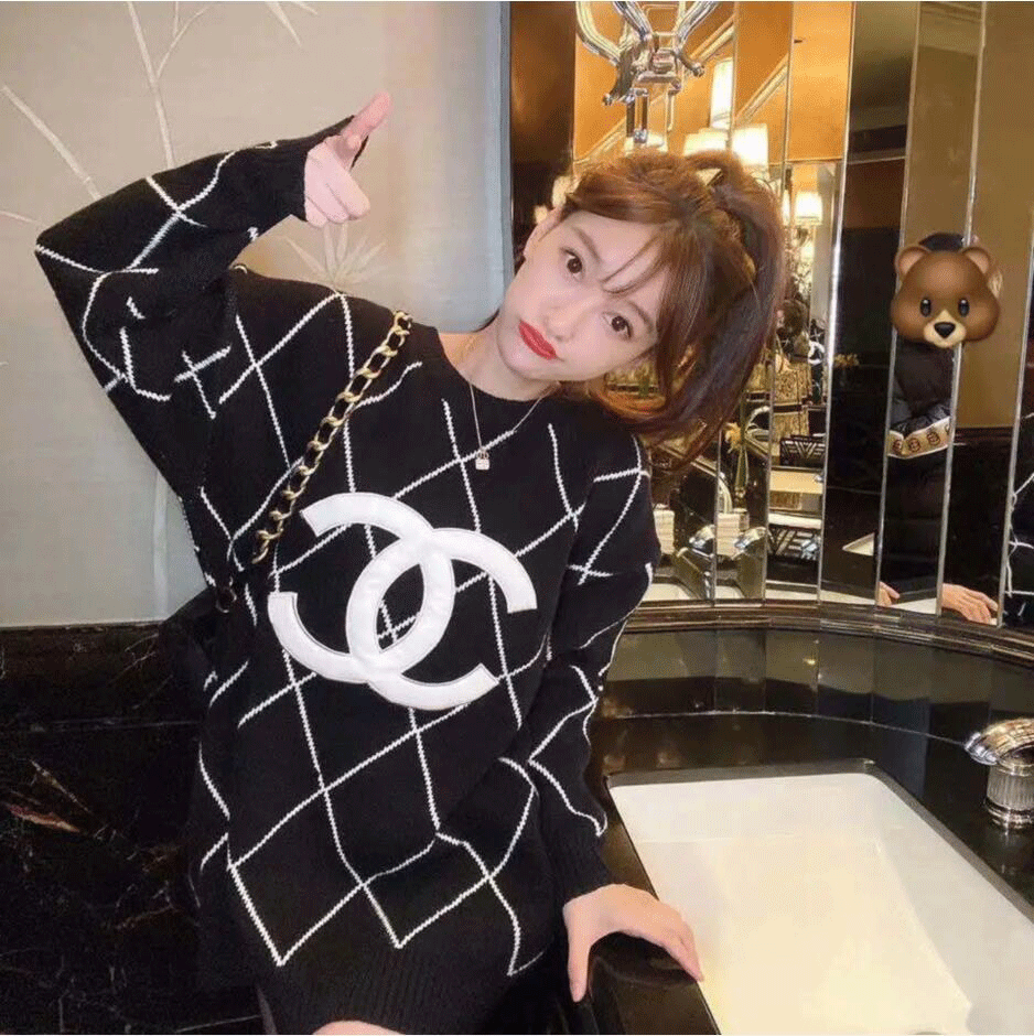 Autumn winter new style grid jacquard knit unlined upper garment sweater loose temperament versatile 2021 women's dress, Black
Autumn winter new style grid jacquard knit unlined upper garment sweater loose temperament versatile 2021 women's dress, Black